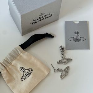 VIVIENNE WESTWOOD MINI BAS RELIEF DROP EARRINGS